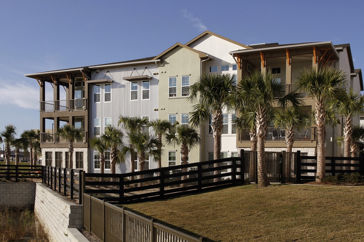 3723-06-Exterior_1200x800