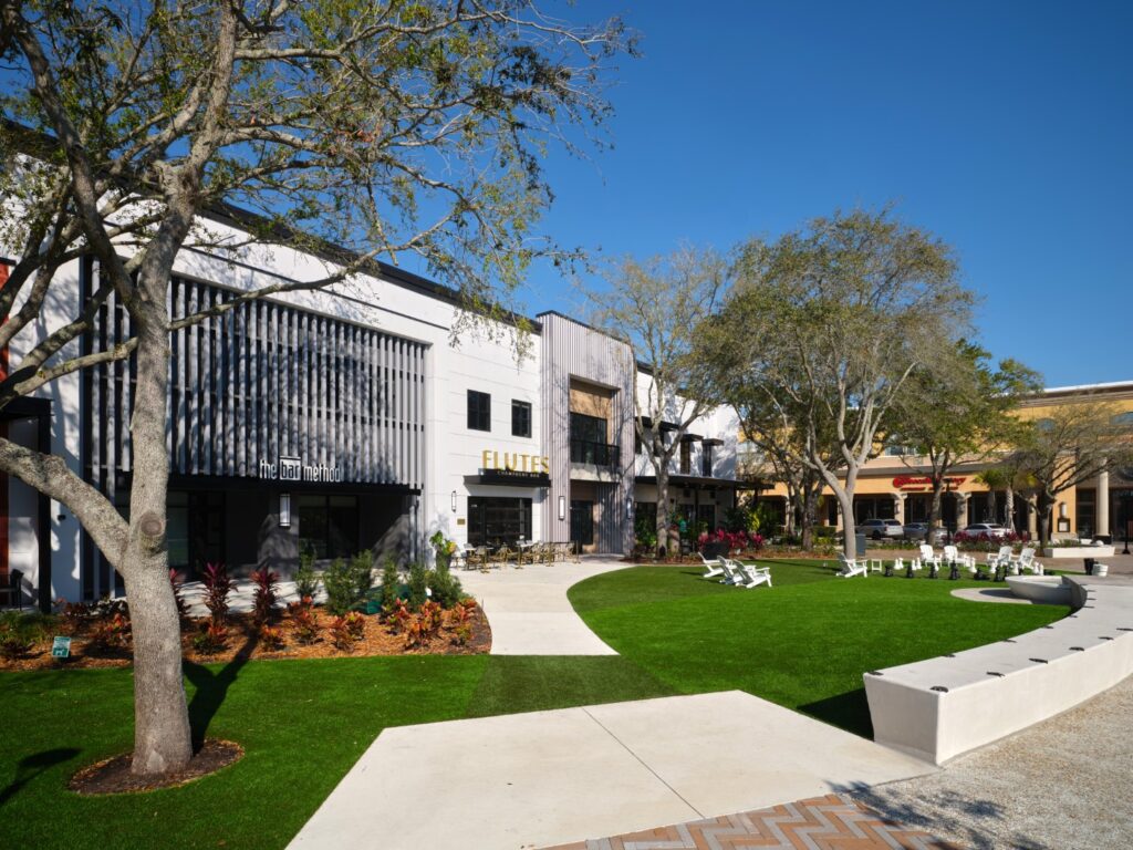 4348 Winter Park Villag