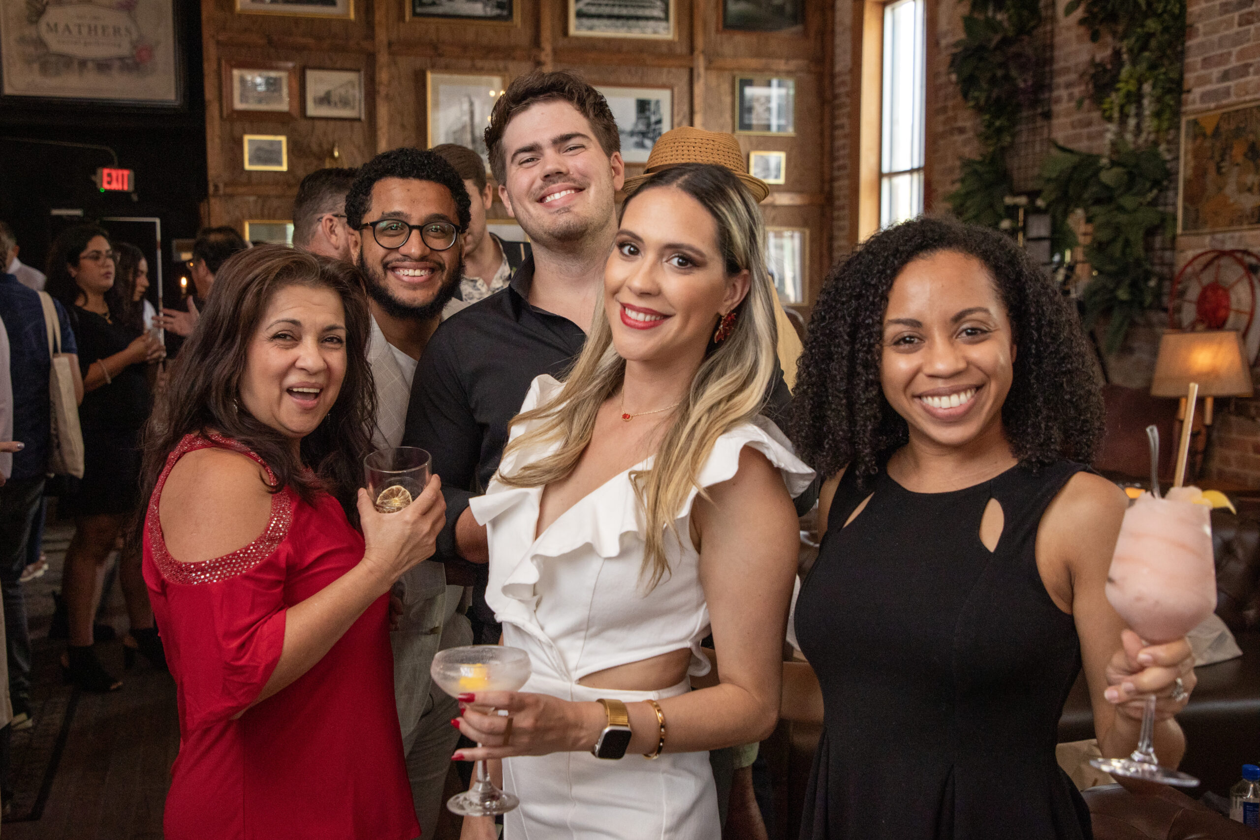 Image gallery marquee