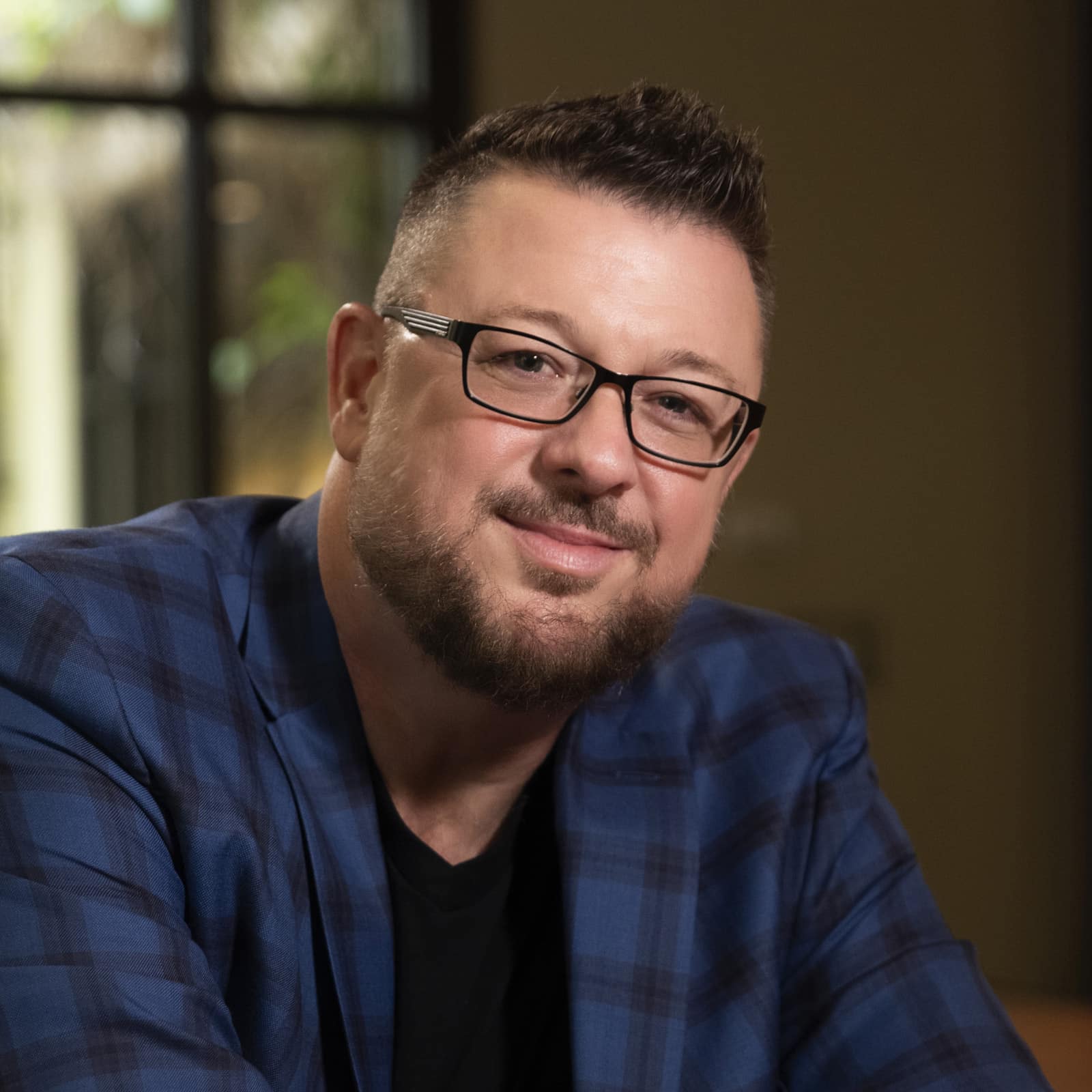 Allen Dapson_Square_1600px