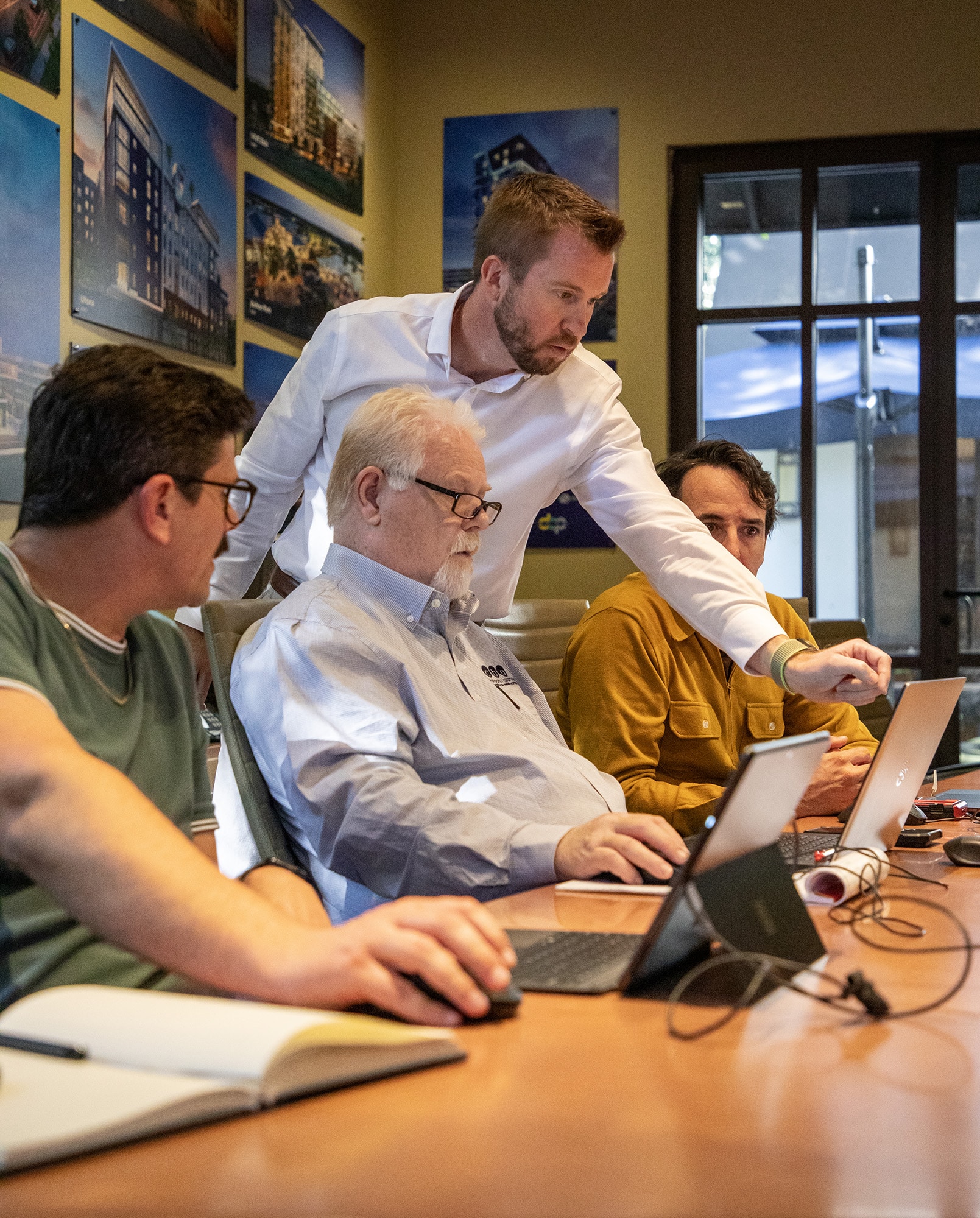 Image gallery marquee